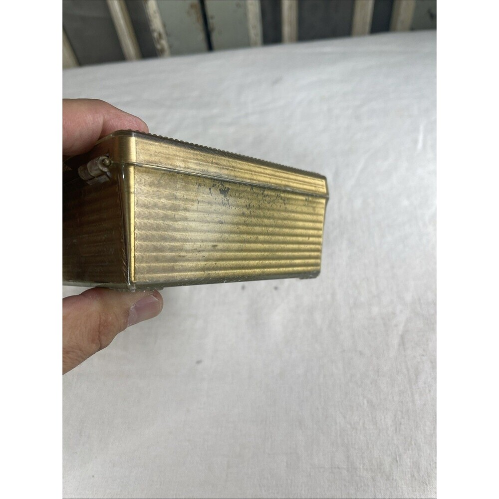 Vintage Gold Colored Plastic Box With Embossed Rose On Top - Picture 4 of 13